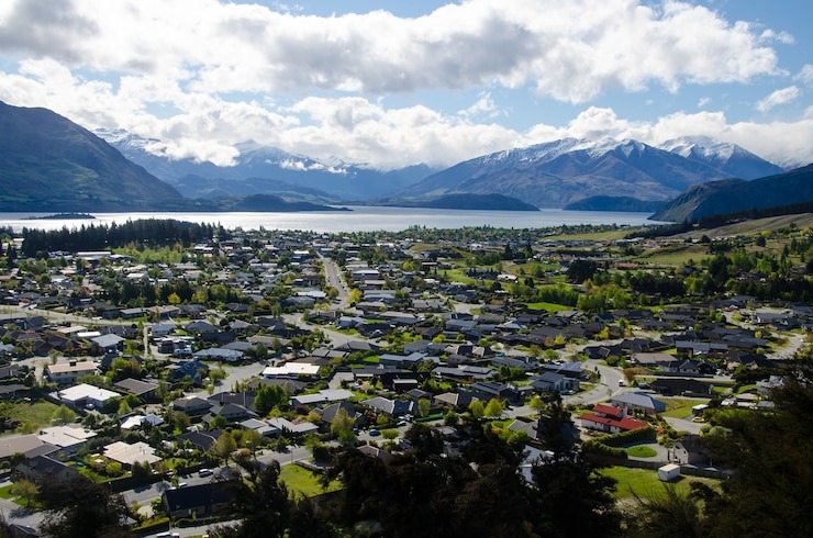 Use a New Zealand visa for tourists visiting the country